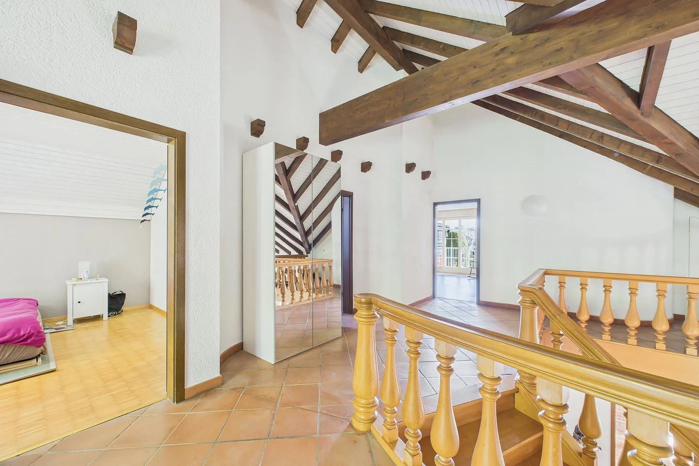 Herrschaftliche Villa über den Dächern von Lyss - Foto 17 von 28