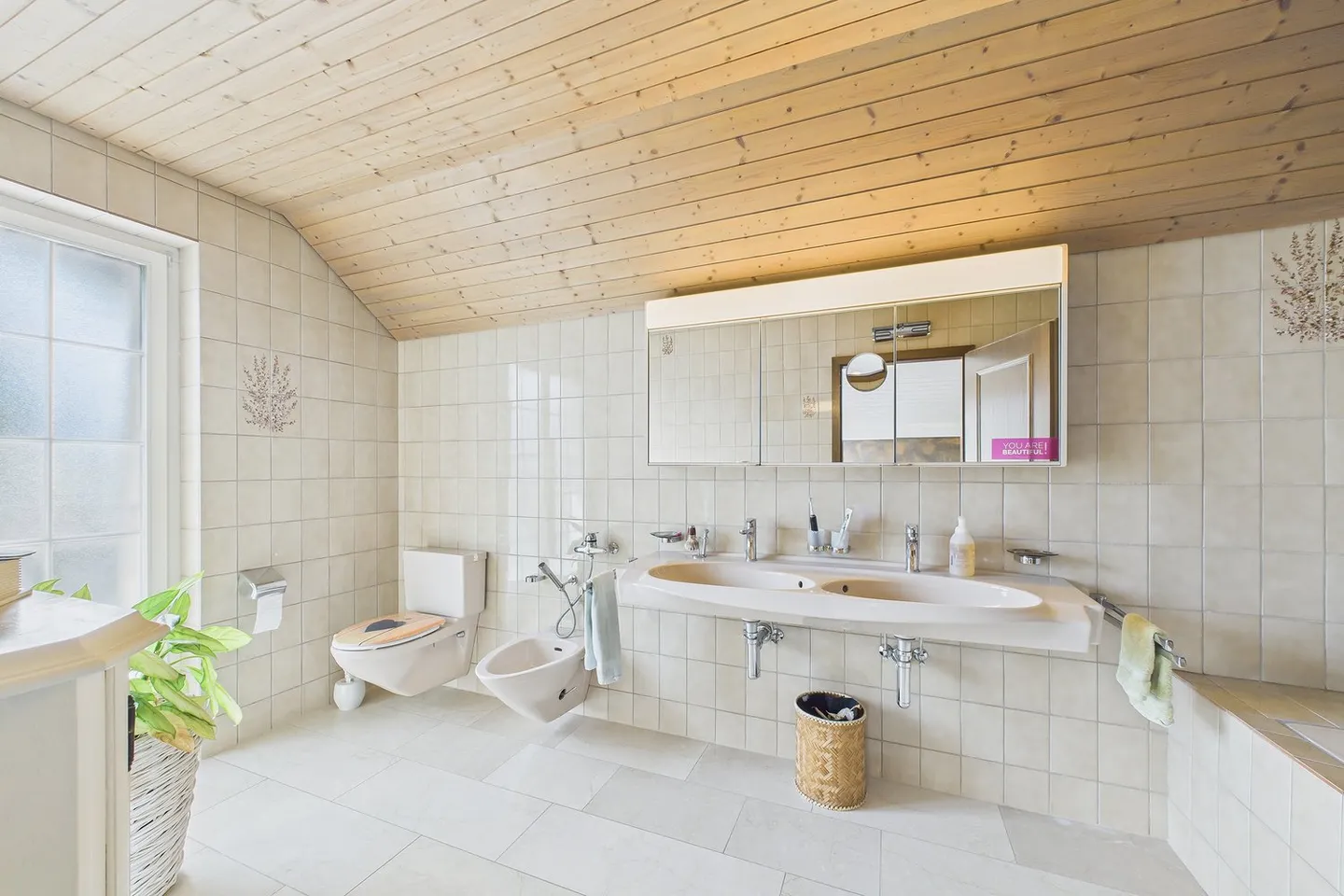 Herrschaftliche Villa über den Dächern von Lyss - Foto 19 von 28