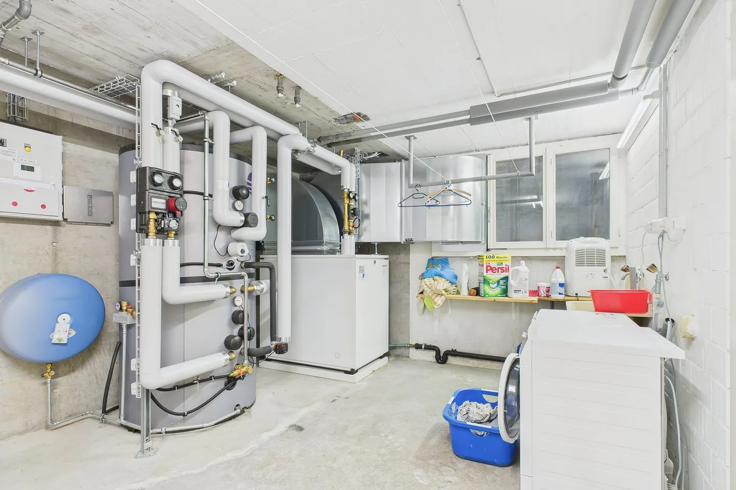 Herrschaftliche Villa über den Dächern von Lyss - Foto 26 von 28