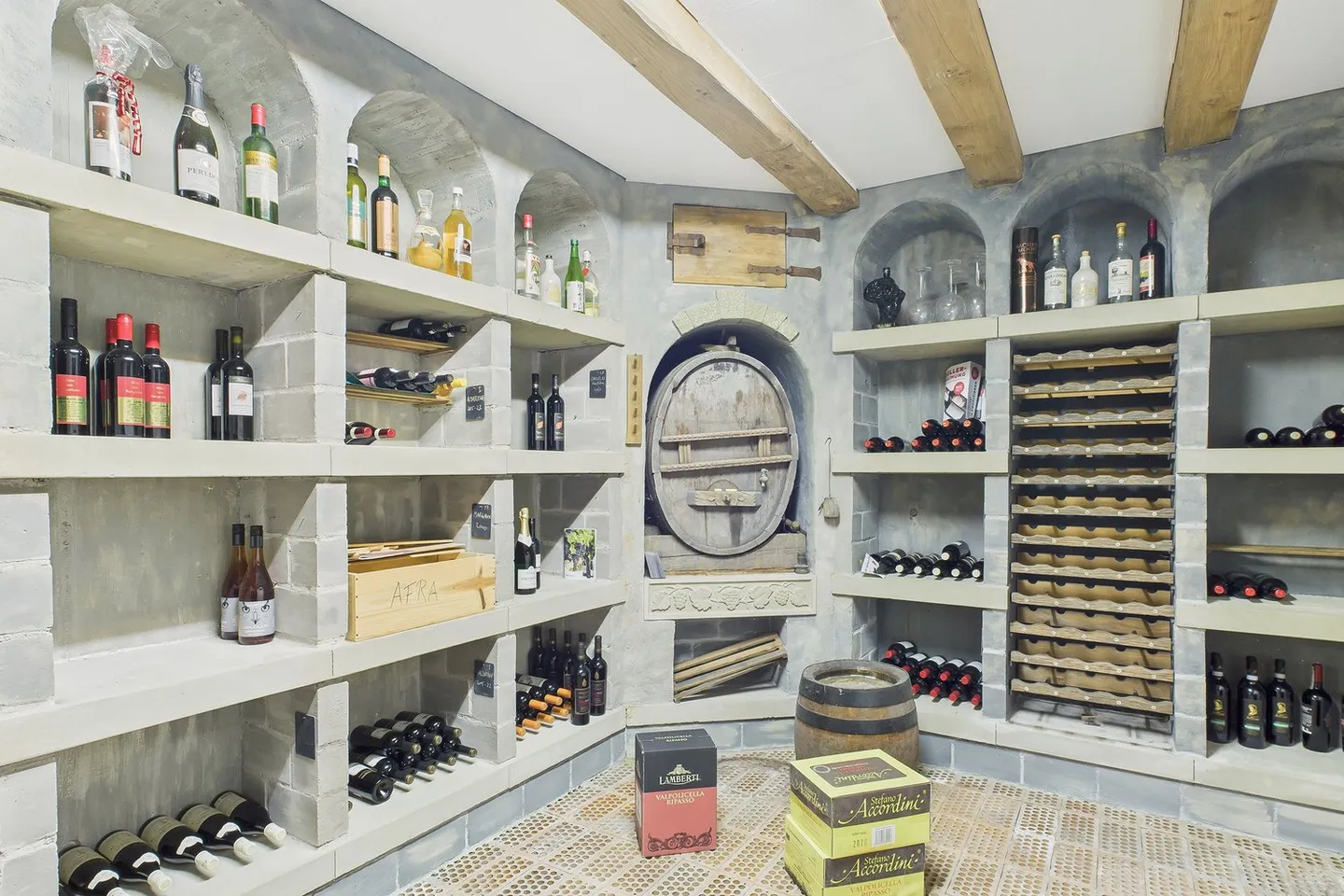 Herrschaftliche Villa über den Dächern von Lyss - Foto 25 von 28