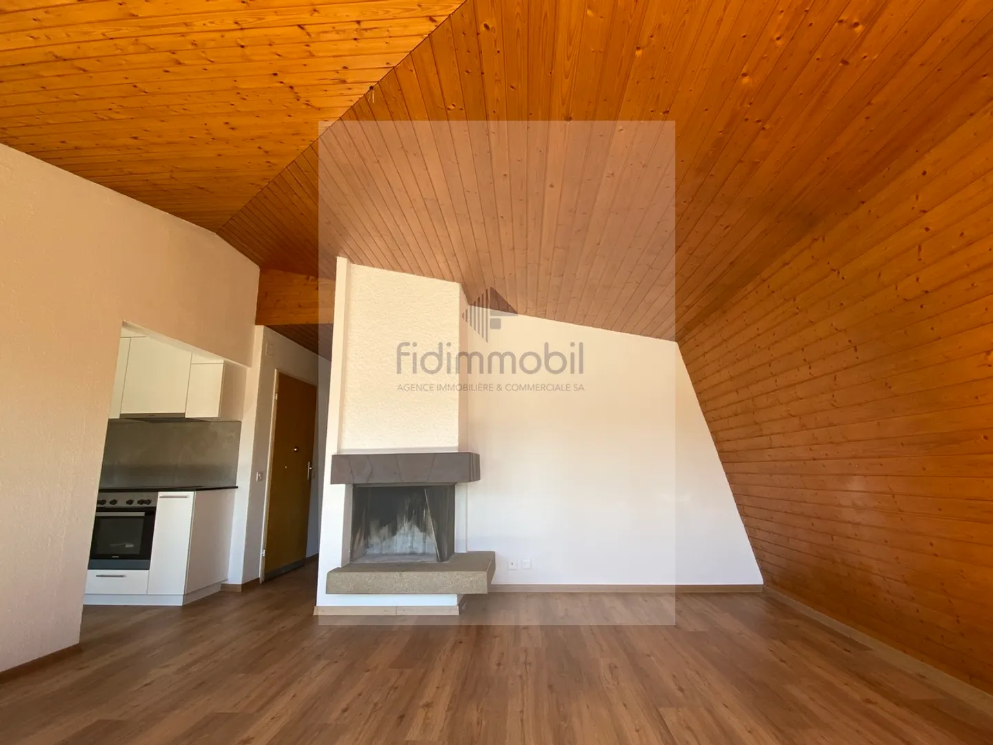 Appartement 4.5 pièces rénové - Photo 5 sur 15