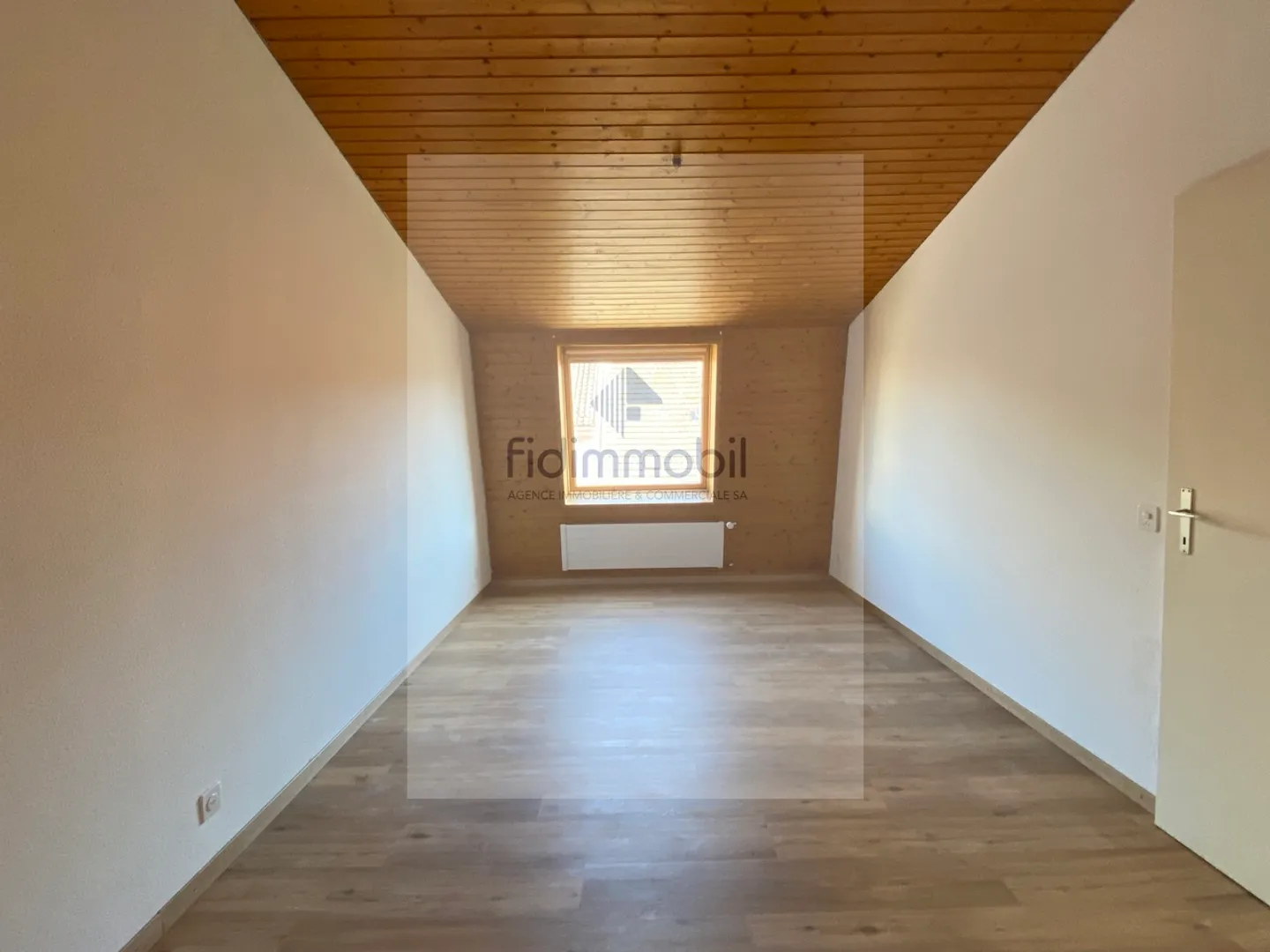 Appartement 4.5 pièces rénové - Photo 9 sur 15