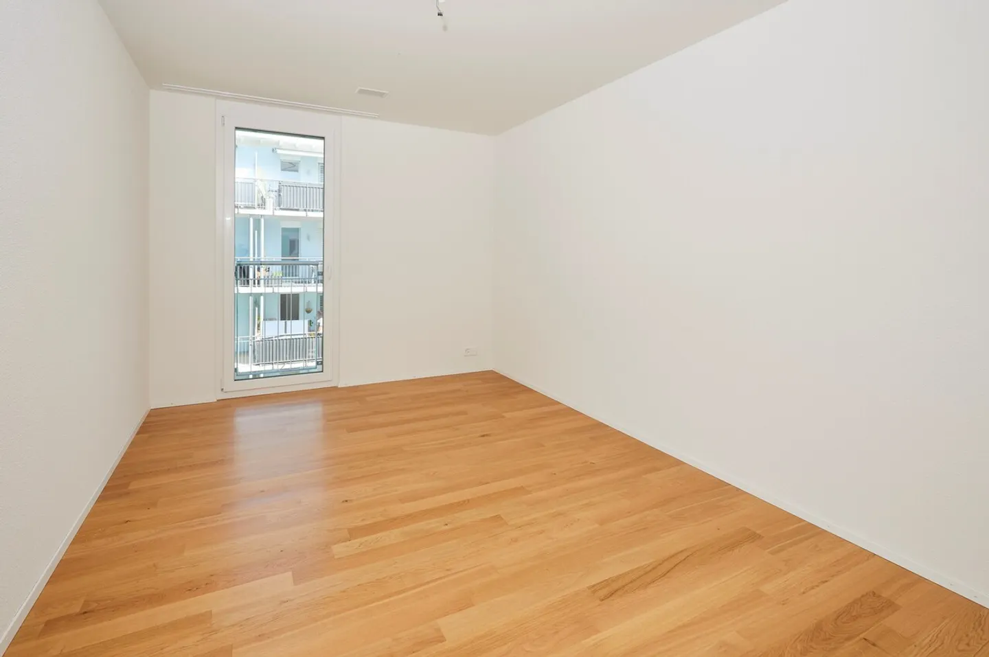 Modernes 4,5-Zimmer-Apartment in Kerzers - Foto 10 von 12