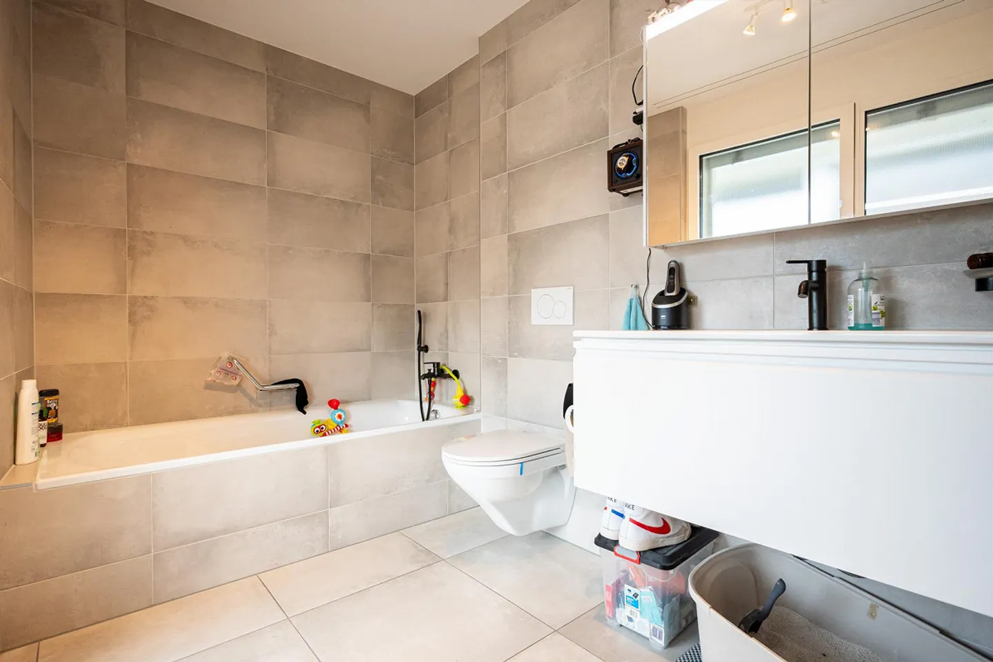 Moderne 3.5-Zimmerwohnung mit Balkon und Garten in Toffen zu verkaufen - Foto 8 von 16