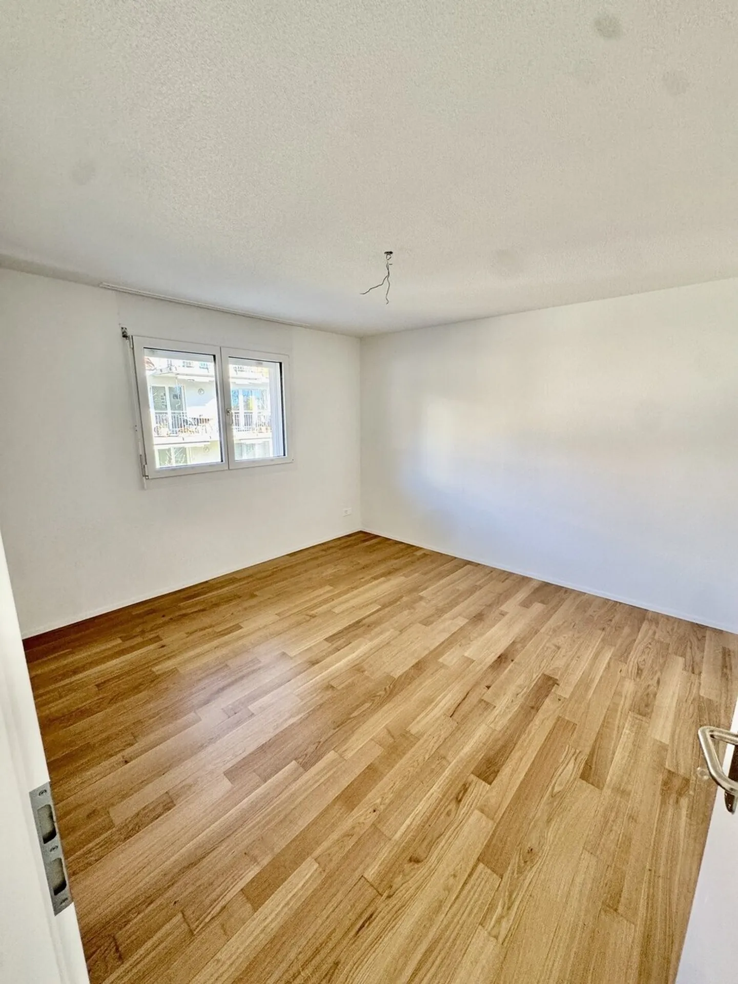 Felicità abitativa nel verde con vista soleggiata - Foto 6 di 10