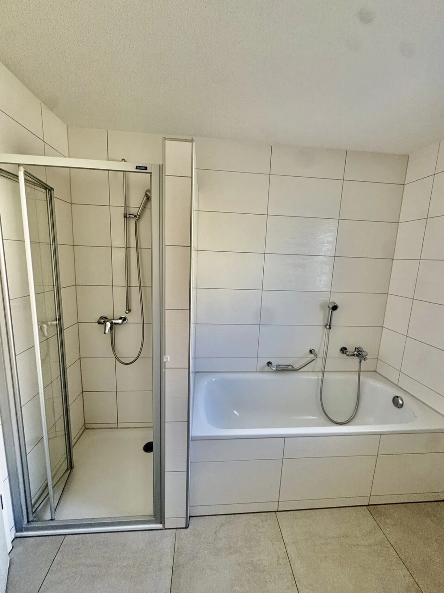 Felicità abitativa nel verde con vista soleggiata - Foto 9 di 10