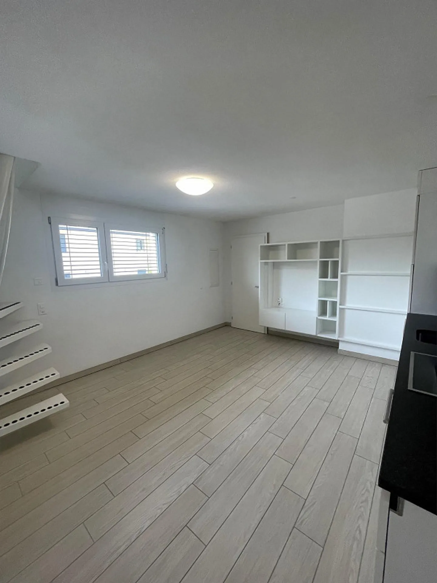 Beautiful and modern 2-room duplex apartment for rent in Biberist - Photo 4 of 8
