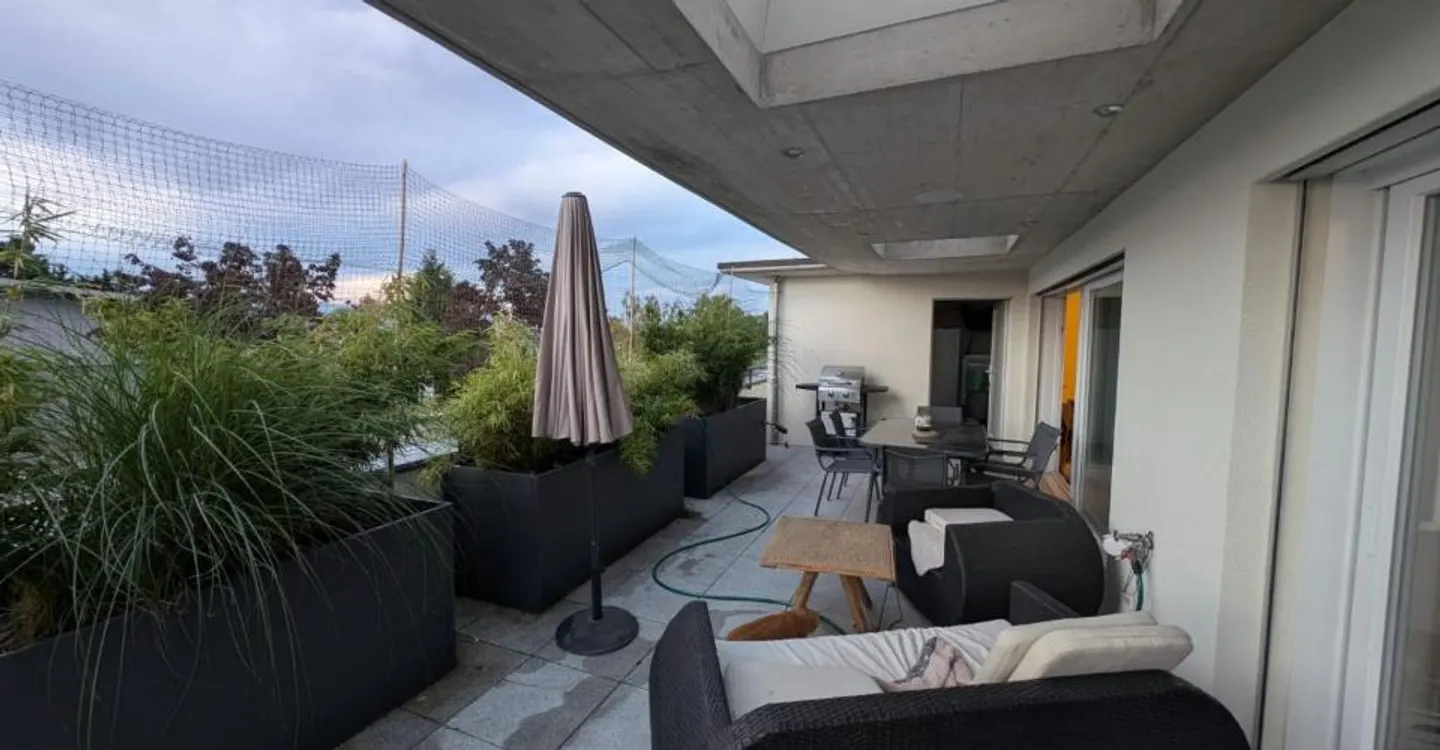 WITH A LARGE TERRACE AND A BIG GARDEN - Photo 1 of 10