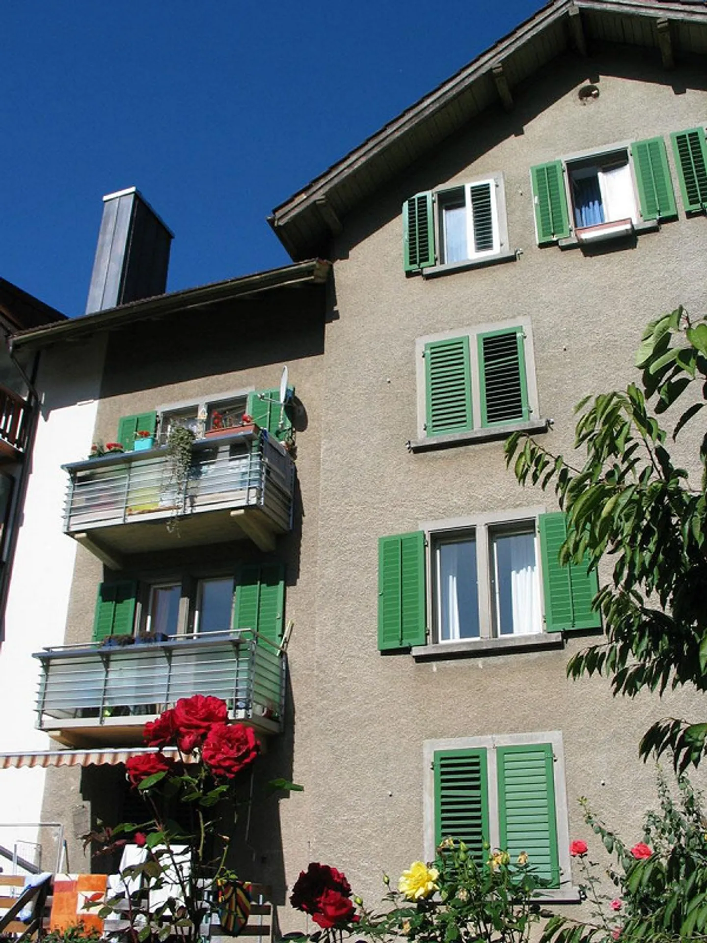 Cozy Apartment with Garden Access - Photo 5 of 5