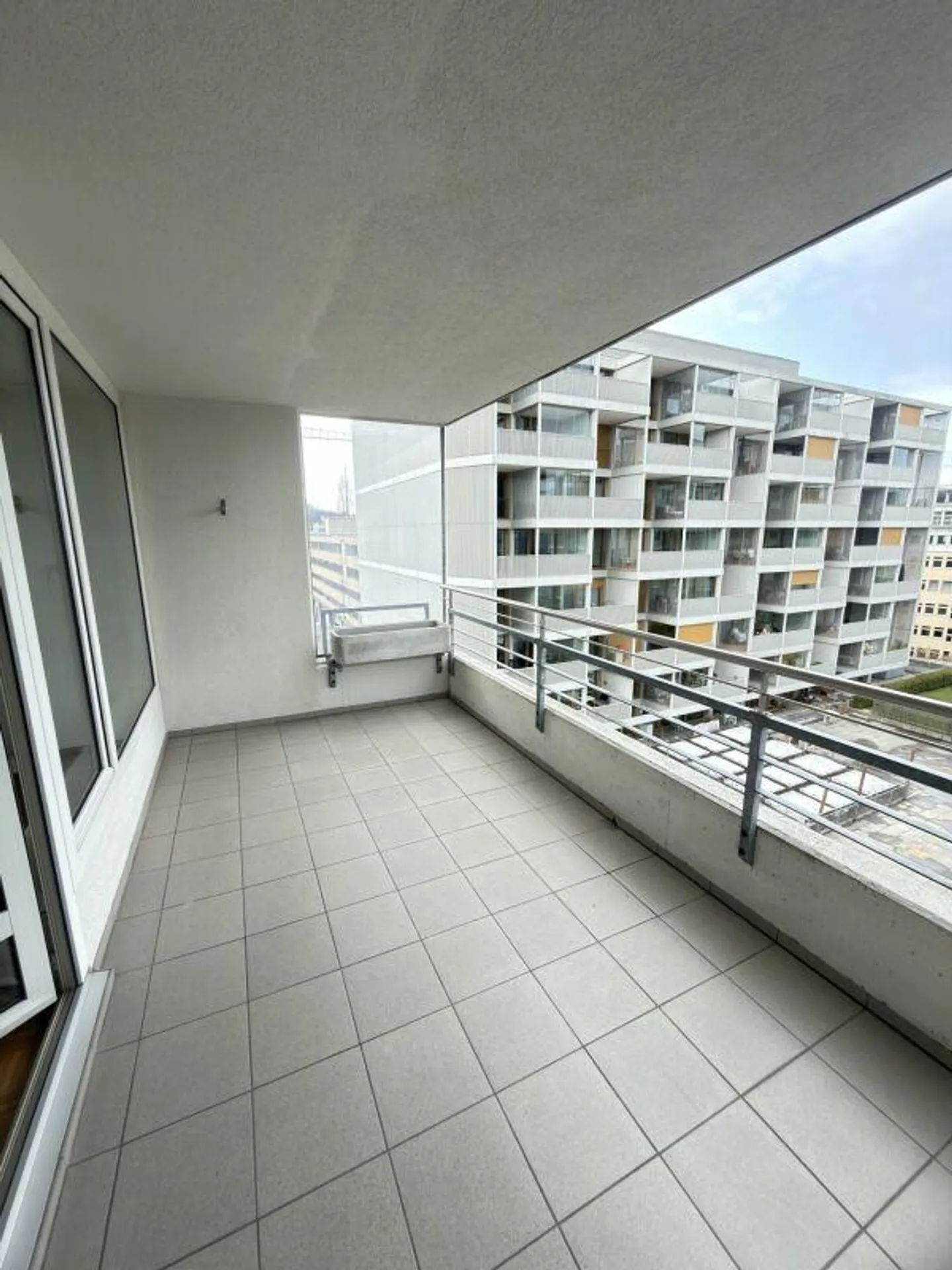 Appartamento in città nel popolare quartiere di Tribschen - Foto 8 di 10
