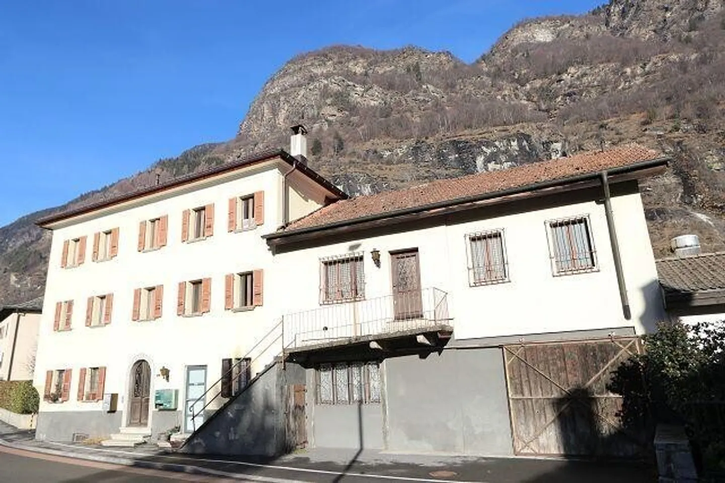 Charming Multi-Family Home - Photo 2 of 13