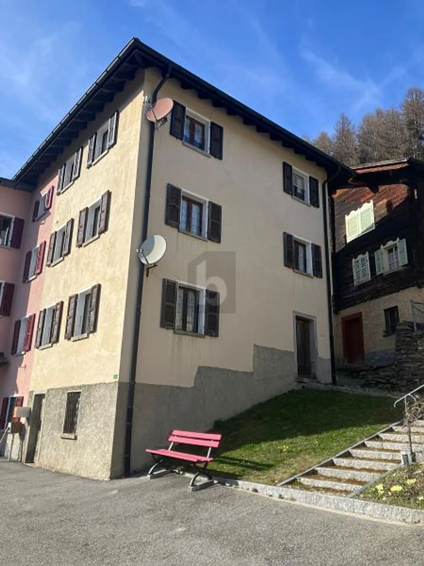 Sunny Duplex with Mountain View - Photo 1 of 6