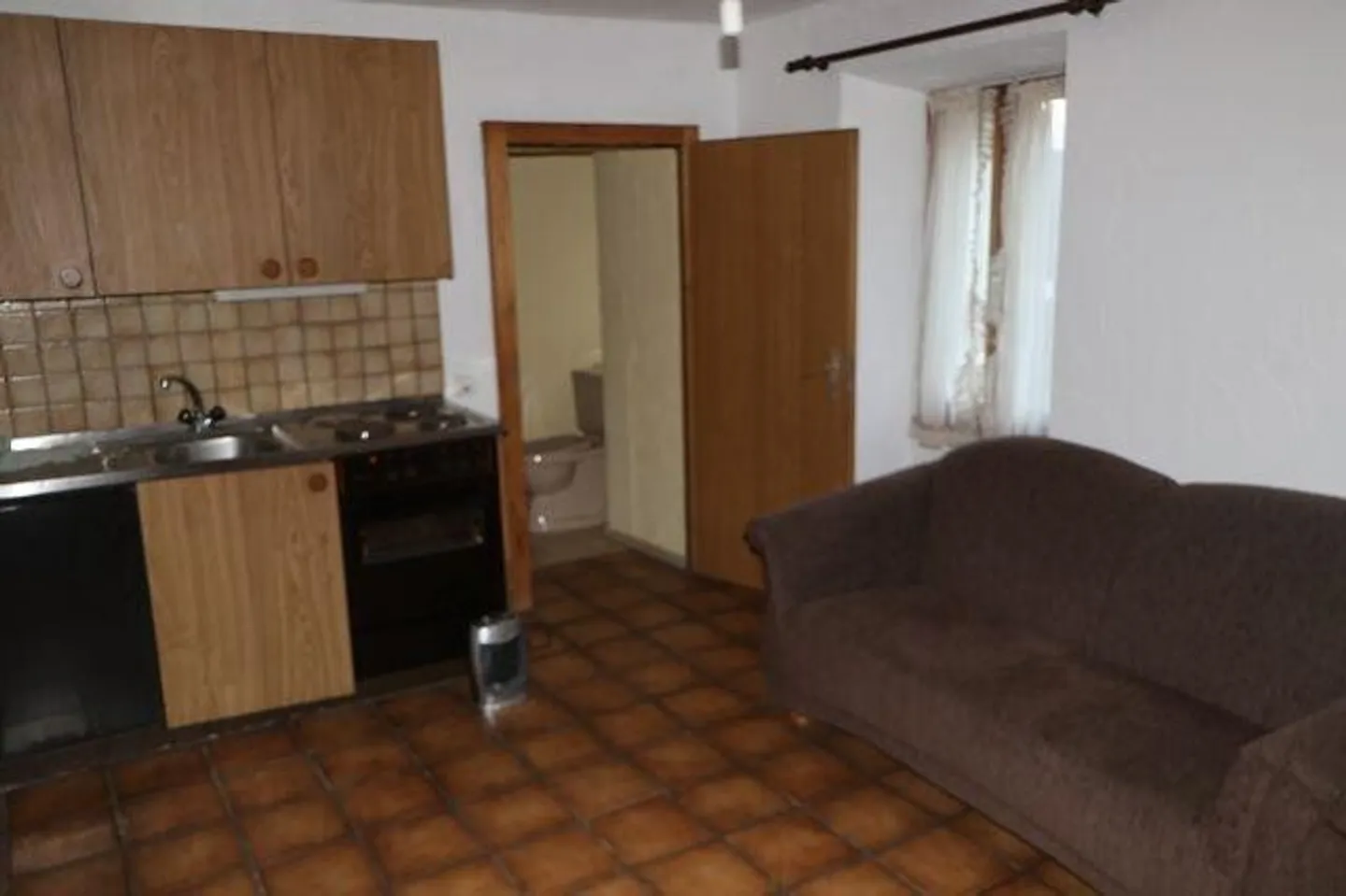 Charming Multi-Family Home - Photo 8 of 13