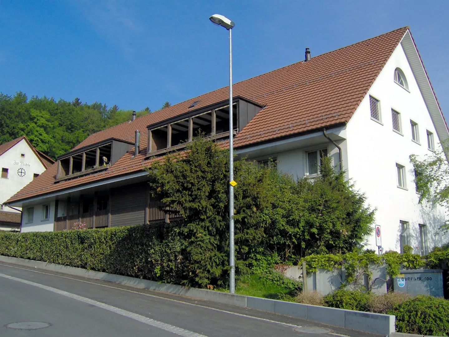 Living with Charm – 4.5-Room House Section in the Old Village Center - Photo 1 of 13