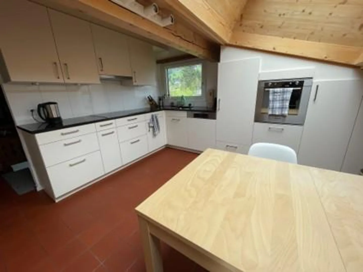 Beautiful attic apartment in a central location with balcony - Photo 3 of 15