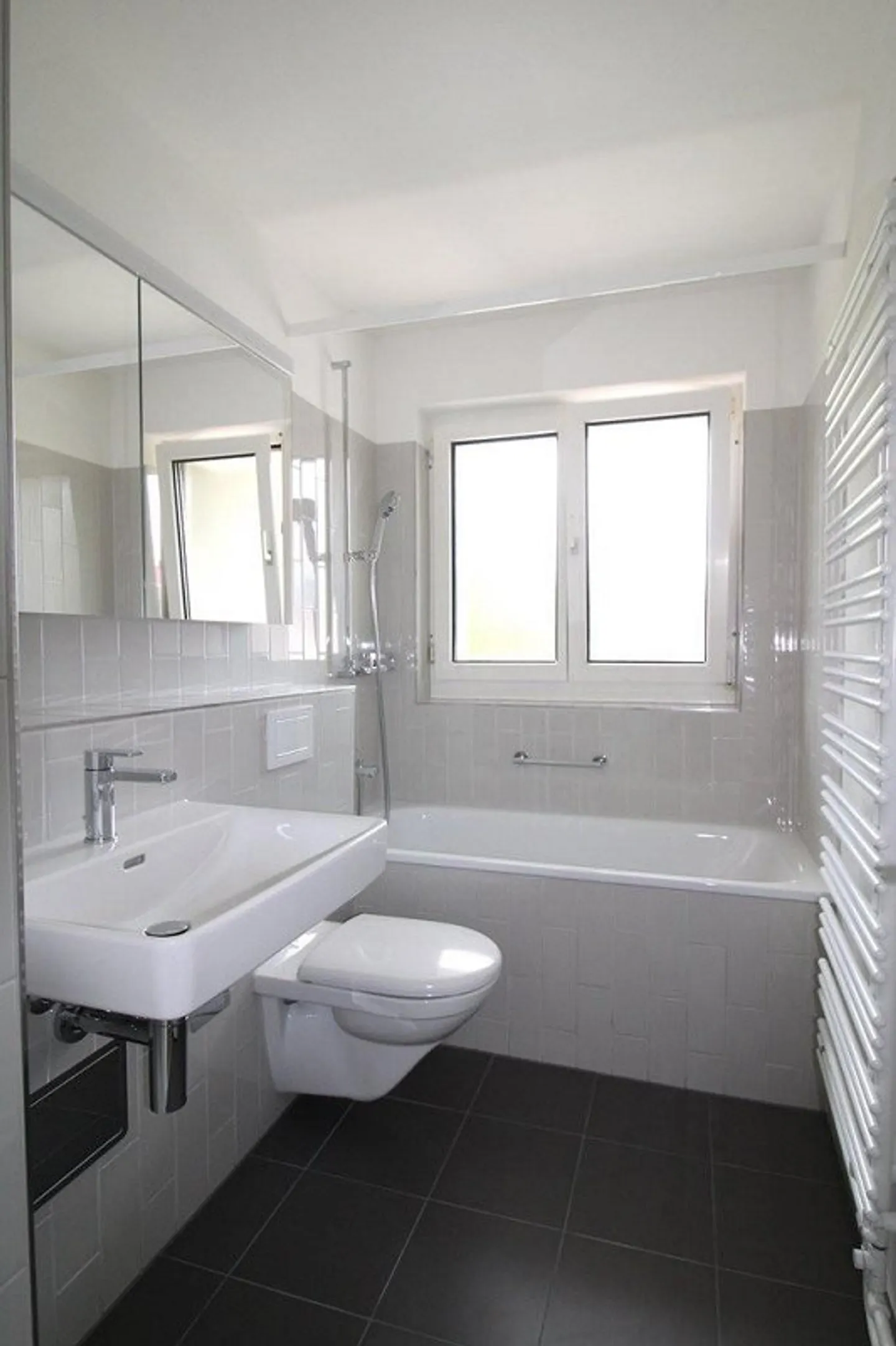 Komfortable 4.5 Zimmer Wohnung - Foto 7 von 9
