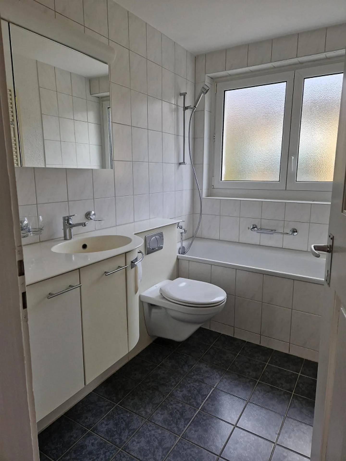 4-Zimmer-Altbau-Wohnung - Foto 7 von 12