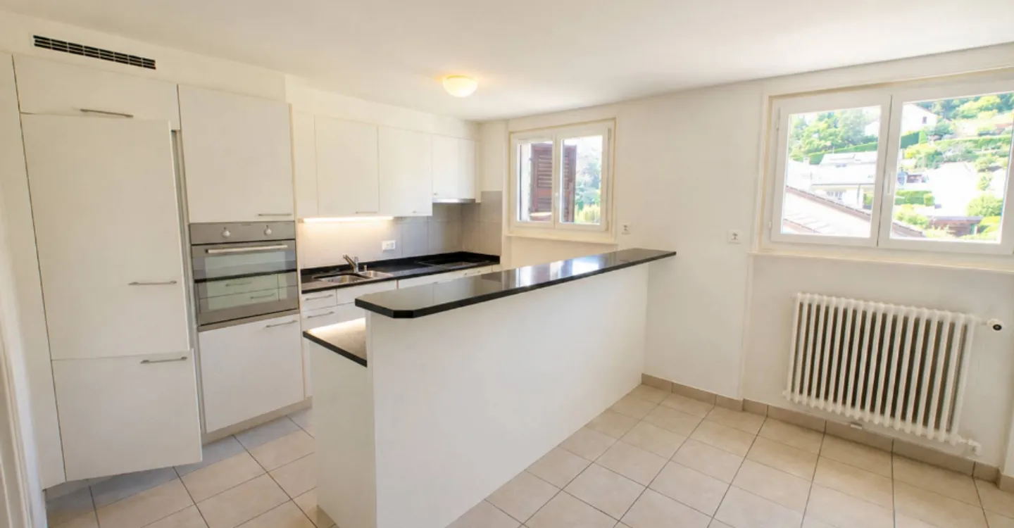 Bel appartamento di 4,5 locali con vista lago - Foto 2 di 7