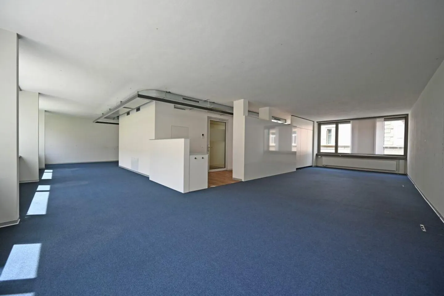 Cerchi spazi per uffici pratici? Abbiamo la proprietà giusta per te! - Foto 2 di 6