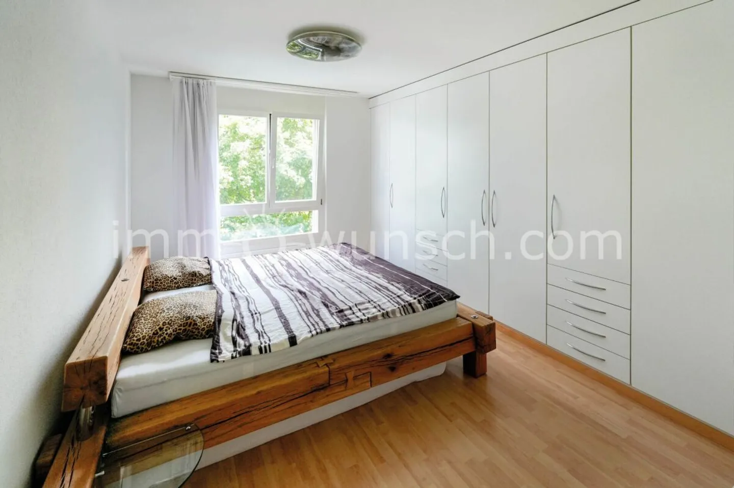 Spacious Family Apartment in Steinhausen - Photo 5 of 11