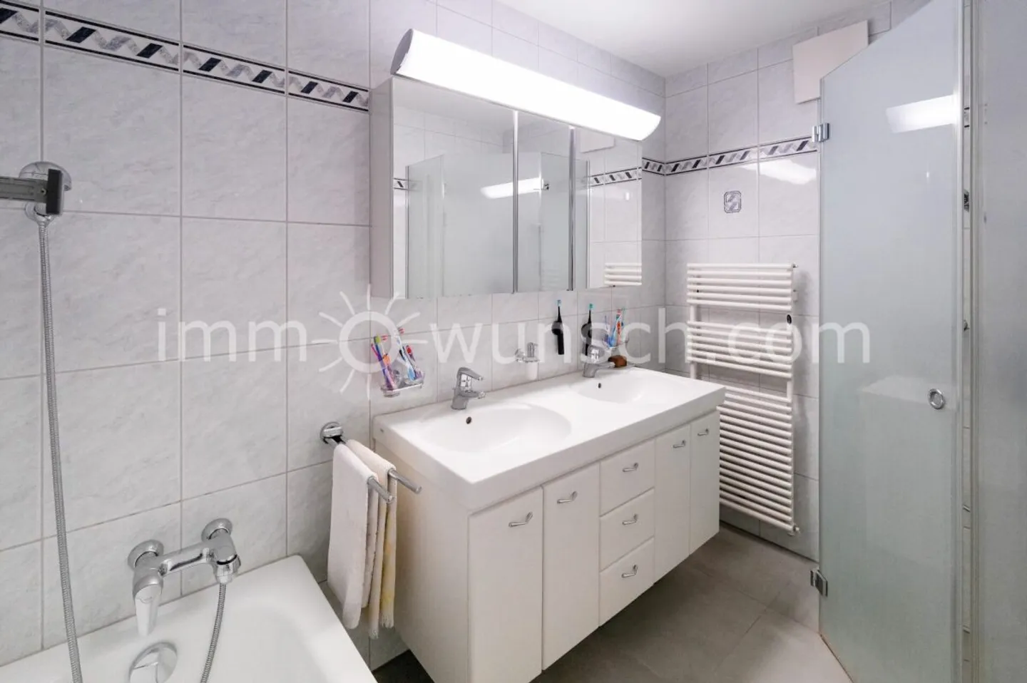Spacious Family Apartment in Steinhausen - Photo 6 of 11