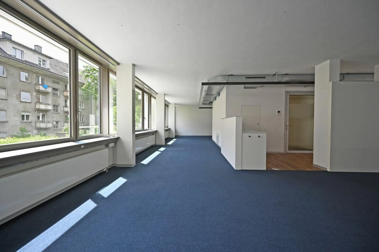 Cerchi spazi per uffici pratici? Abbiamo la proprietà giusta per te! - Foto 4 di 6