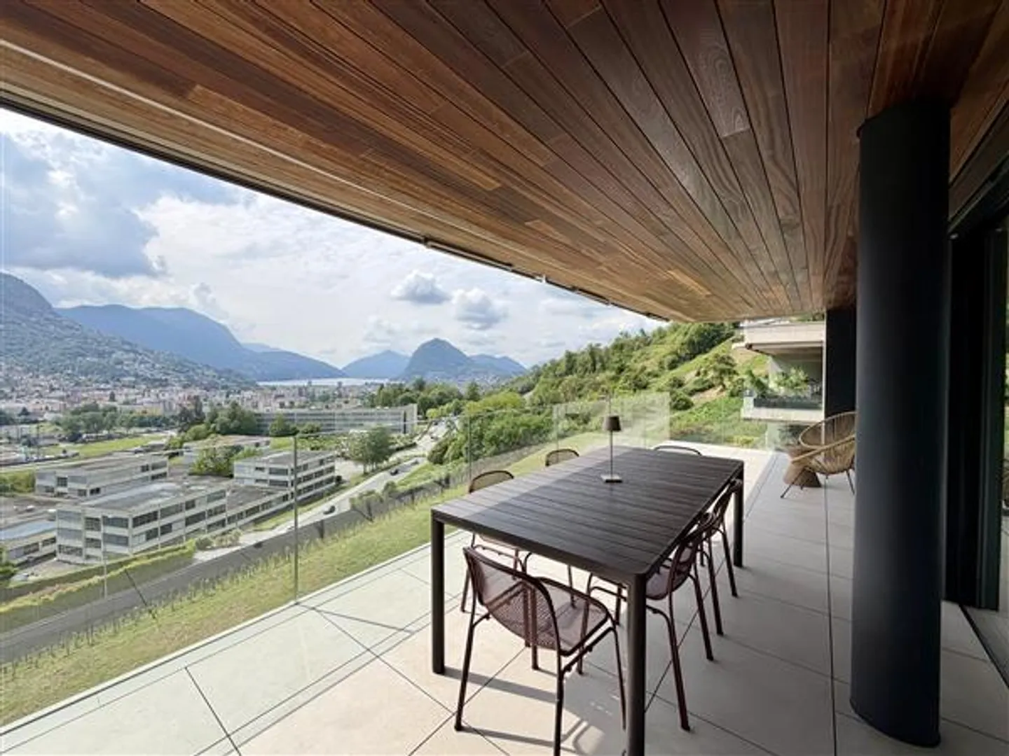 Appartamento Panoramico a Canobbio - Foto 1 di 12