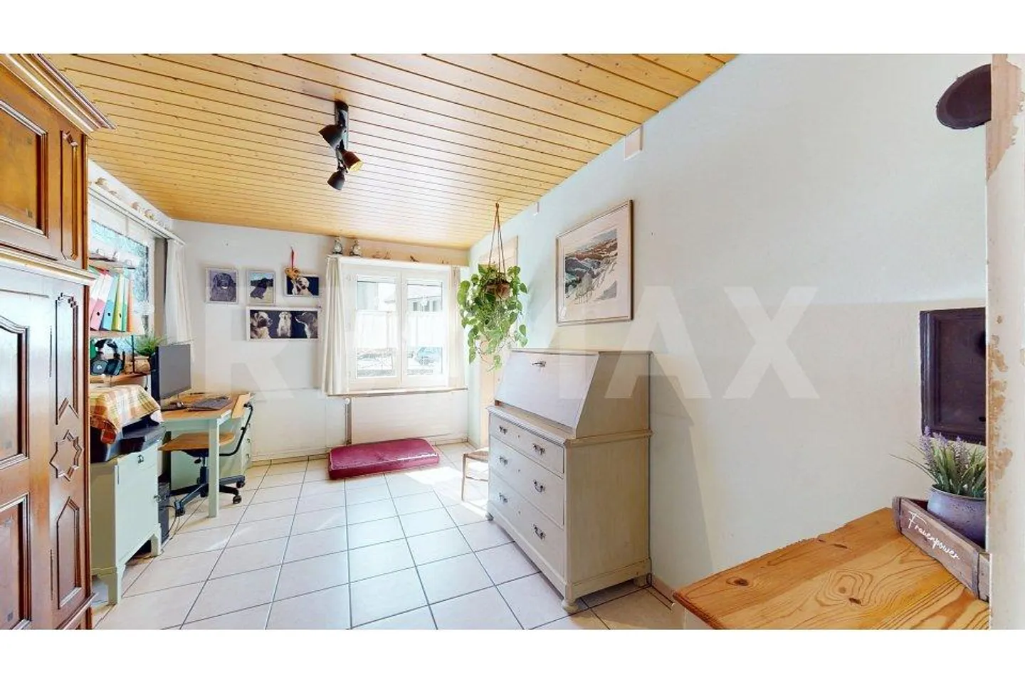 Unica casa bifamiliare con charme, comfort e bel giardino, parzialmente ristrutturata - Foto 5 di 13