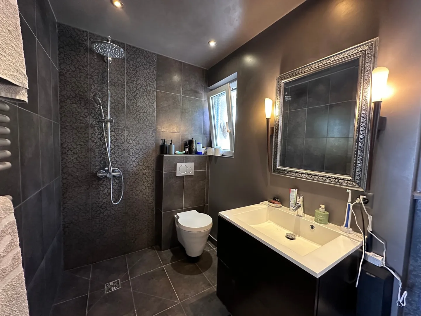 Villa indipendente di 6,5 locali a La Chaux-de-Fonds, cantone di Neuchâtel - Foto 10 di 13