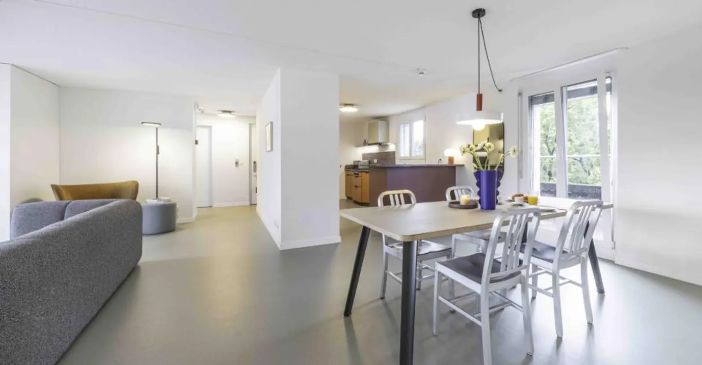 Spacious 3-Bedroom Apartment - Photo 1 of 11
