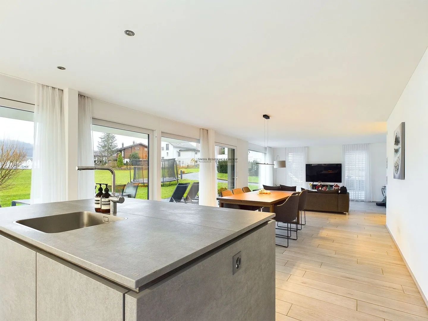 Casa unifamiliare moderna con appartamento - Perfetta per famiglie e individualisti - Foto 18 di 28