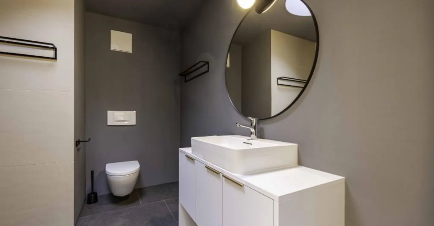 Spacious 3-Bedroom Apartment - Photo 11 of 11