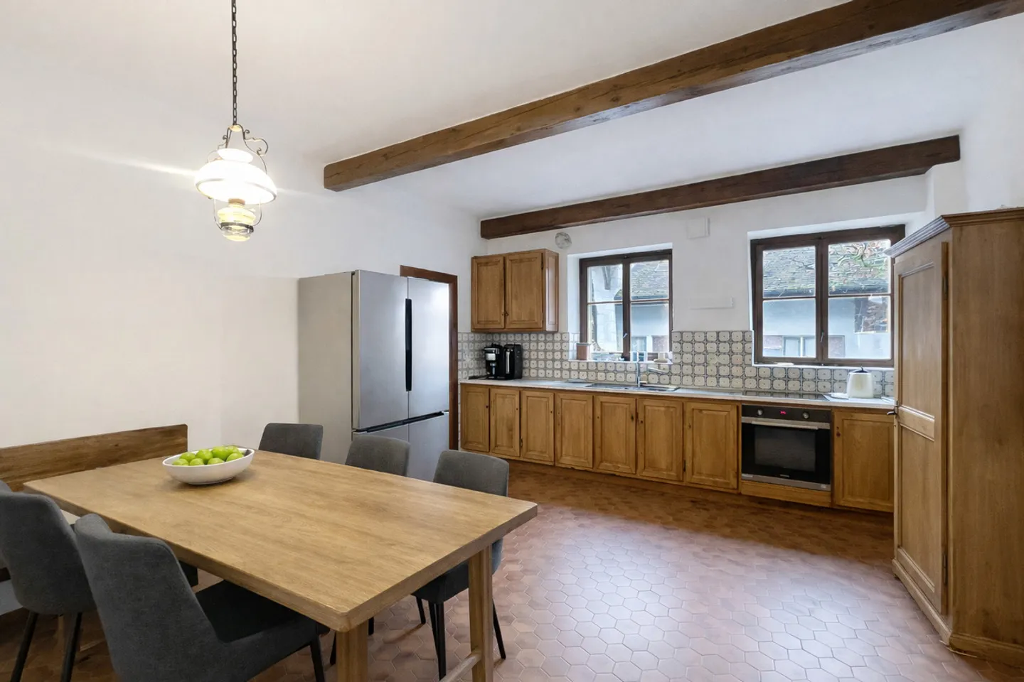 Maison charmante avec jardin bordé d'arbres à Collex - Photo 5 sur 19