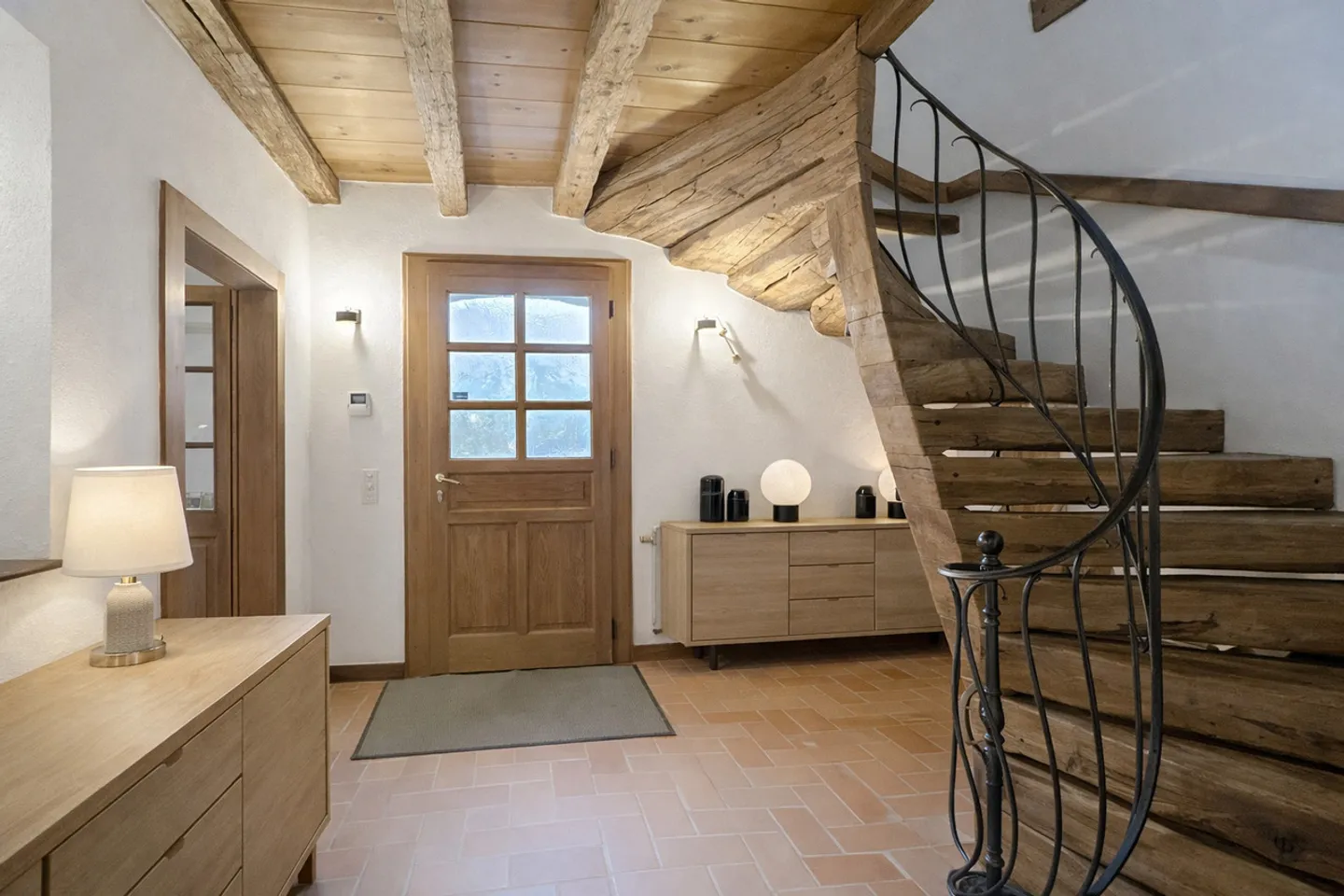 Maison charmante avec jardin bordé d'arbres à Collex - Photo 7 sur 19