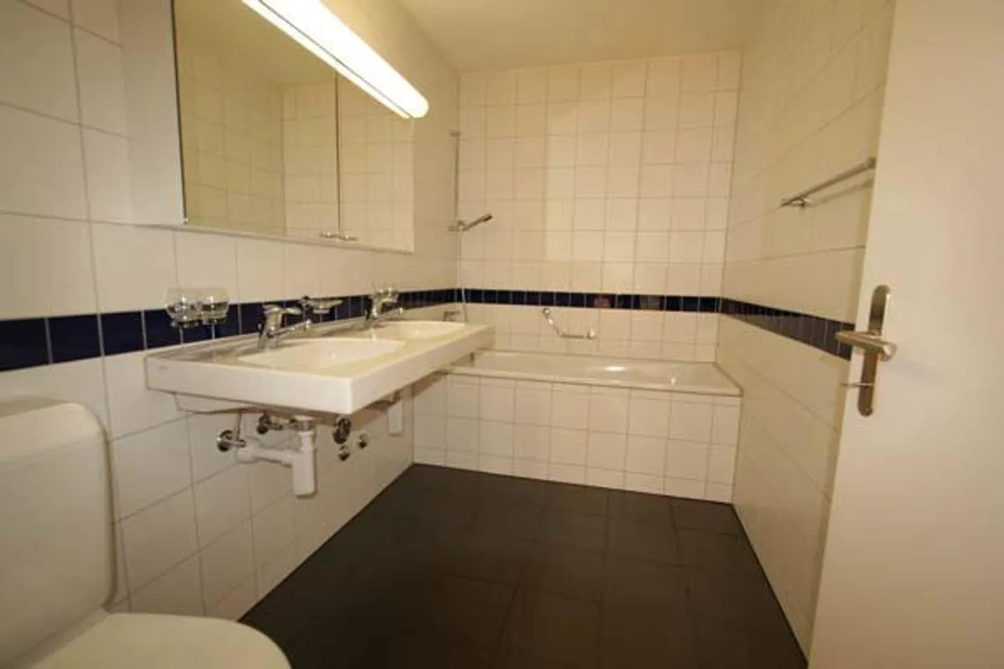 Superbe appartement en attique dans un emplacement unique au bord du beau lac de Zurich - Photo 5 sur 5