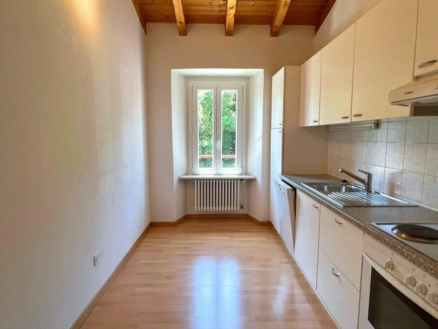 Komplex aus drei Häusern mit 7 Wohnungen - Foto 6 von 6