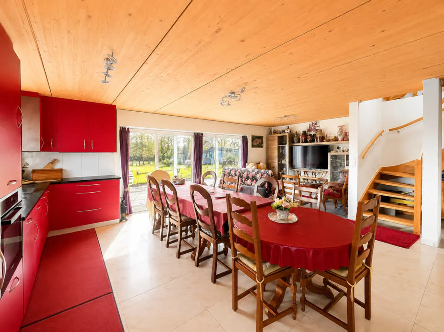 Charakterfarm mit 3 unabhängigen Wohneinheiten auf 2.998 m² Land - Foto 5 von 9