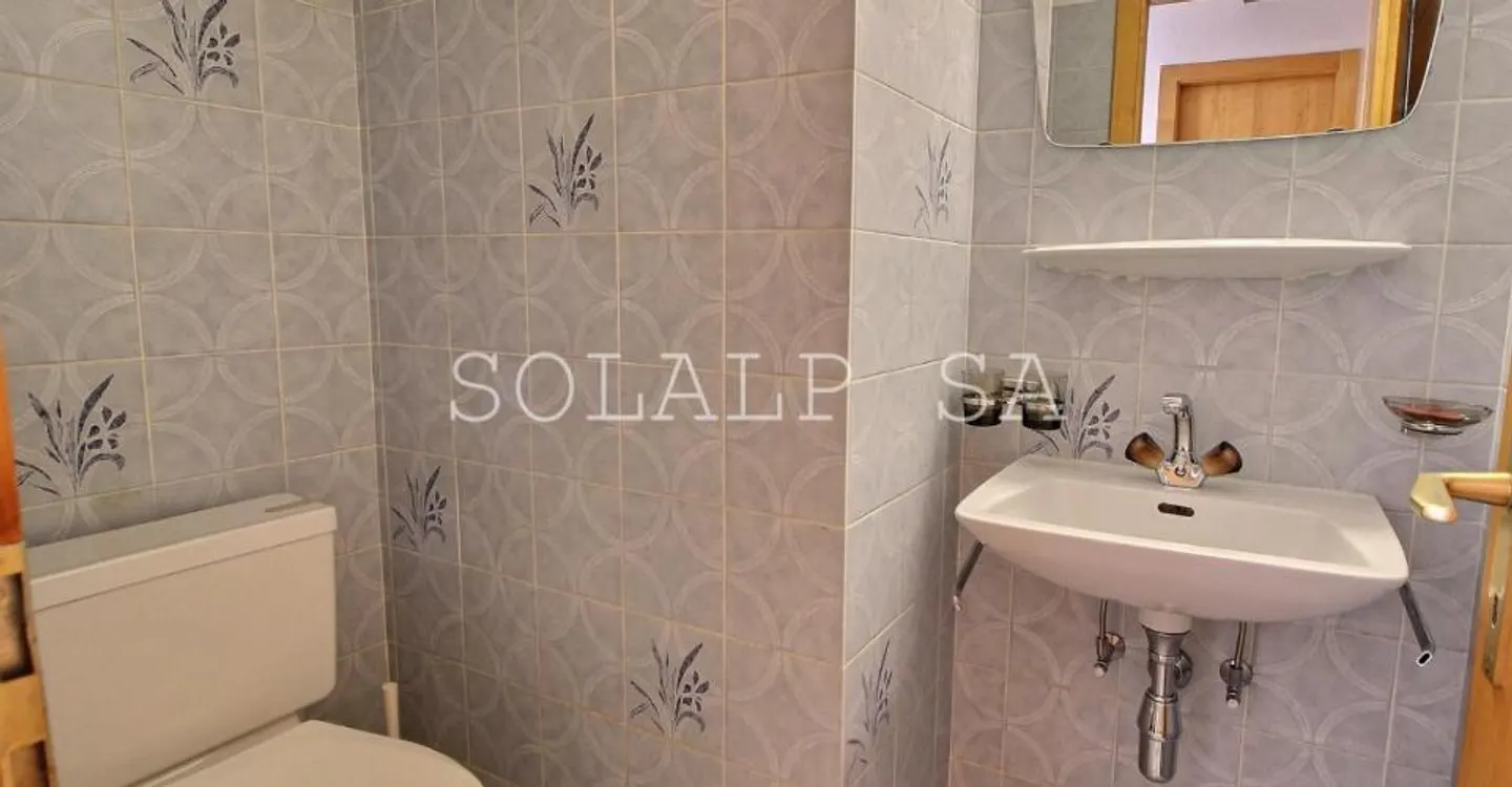 Charming 3-Room Apartment - Photo 4 of 8