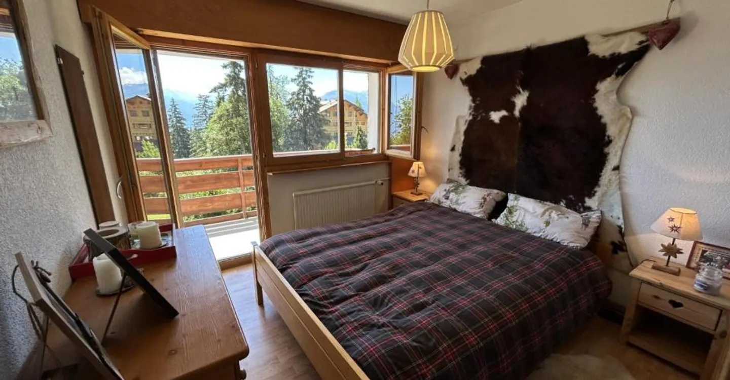 Charming 3-Room Apartment - Photo 1 of 8