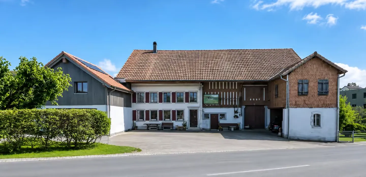 Charakterfarm mit 3 unabhängigen Wohneinheiten auf 2.998 m² Land - Foto 4 von 9