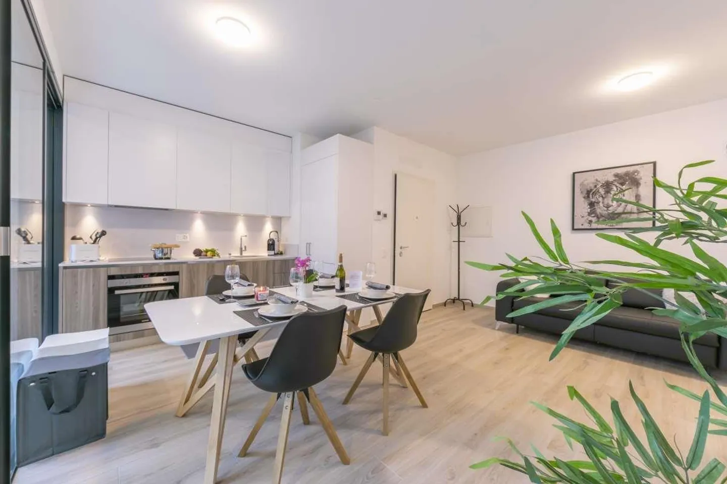 Viganello - Modern 2.5-Room Apartment - Photo 3 of 9