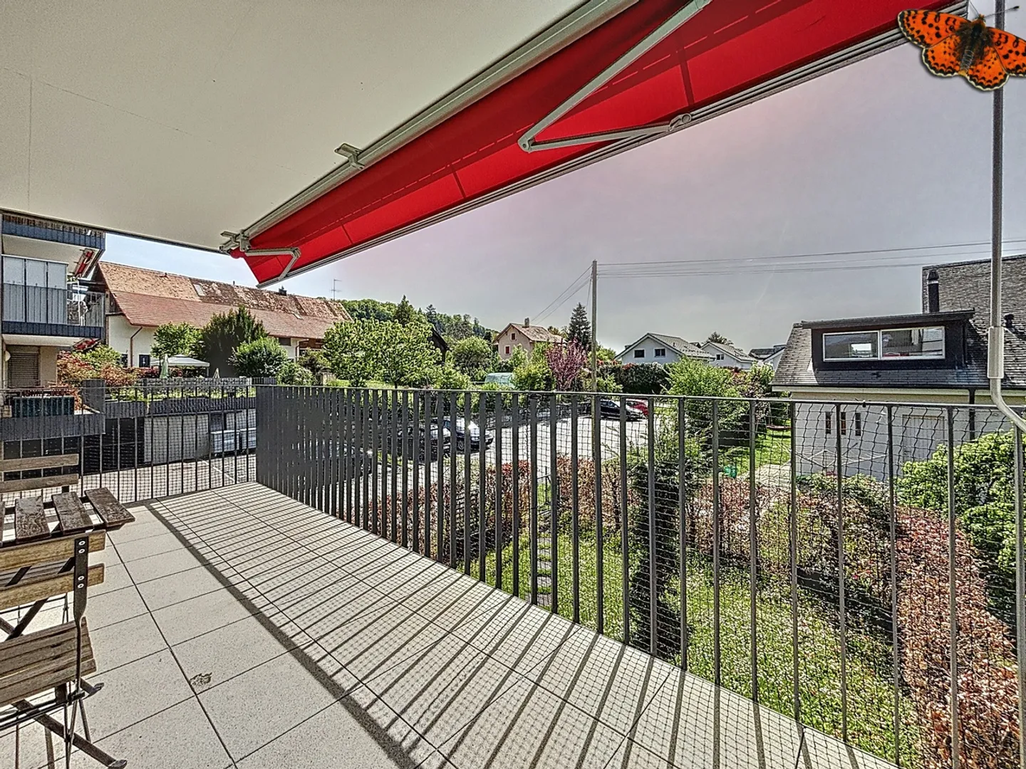 For sale 4.5 bright with large balcony! - Photo 12 of 15