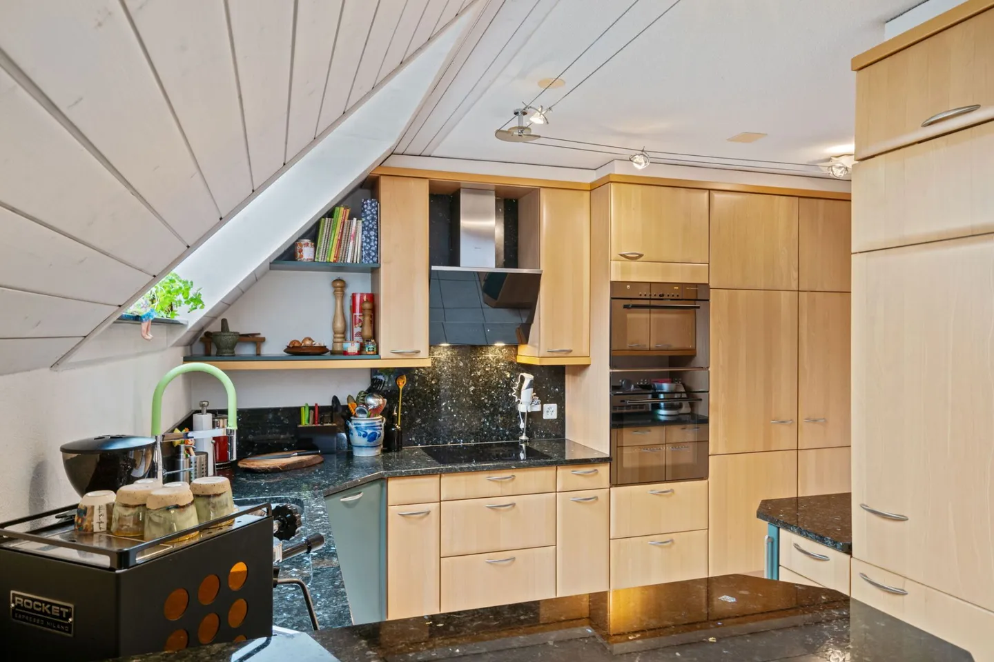 Appartamento Maisonette di 4,5 stanze in posizione idilliaca - Foto 3 di 13