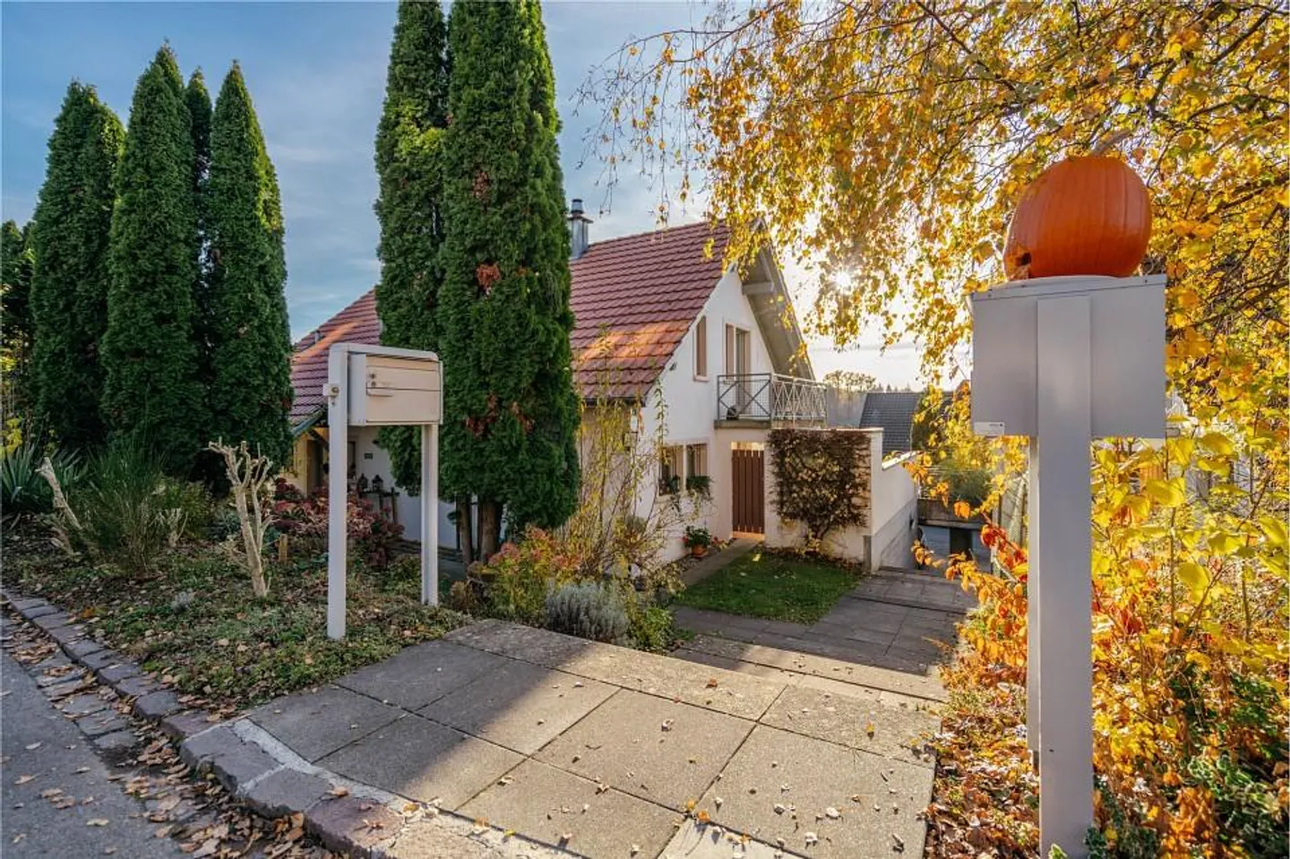 Geräumiges Familienhaus in der Natur - Foto 2 von 13
