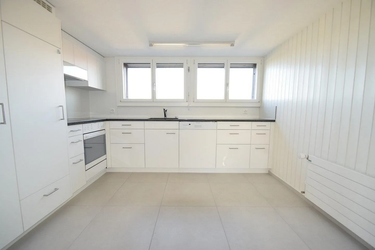 The ideal apartment for singles and young at heart - Photo 5 of 13