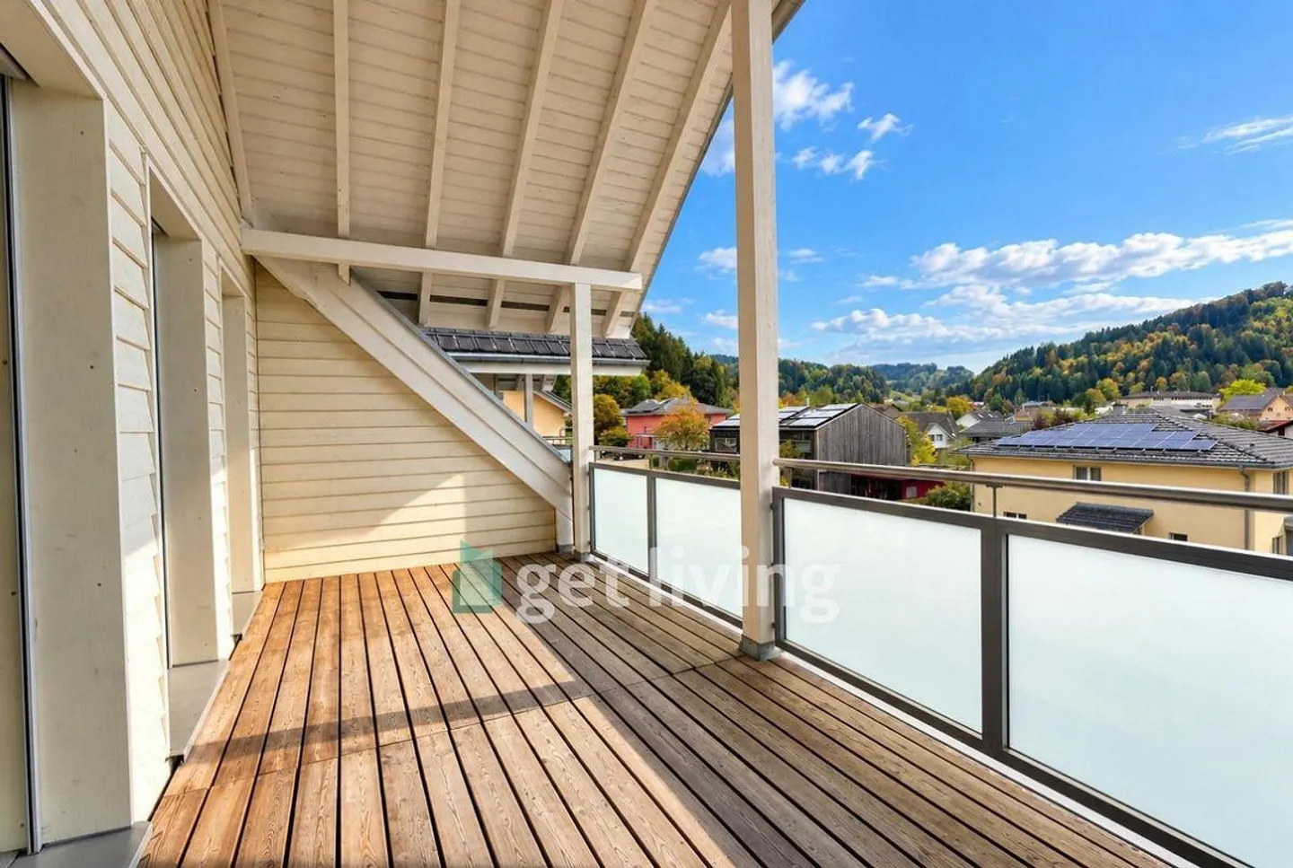 Moderno appartamento mansardato di 4,5 stanze in posizione idilliaca - Foto 1 di 12