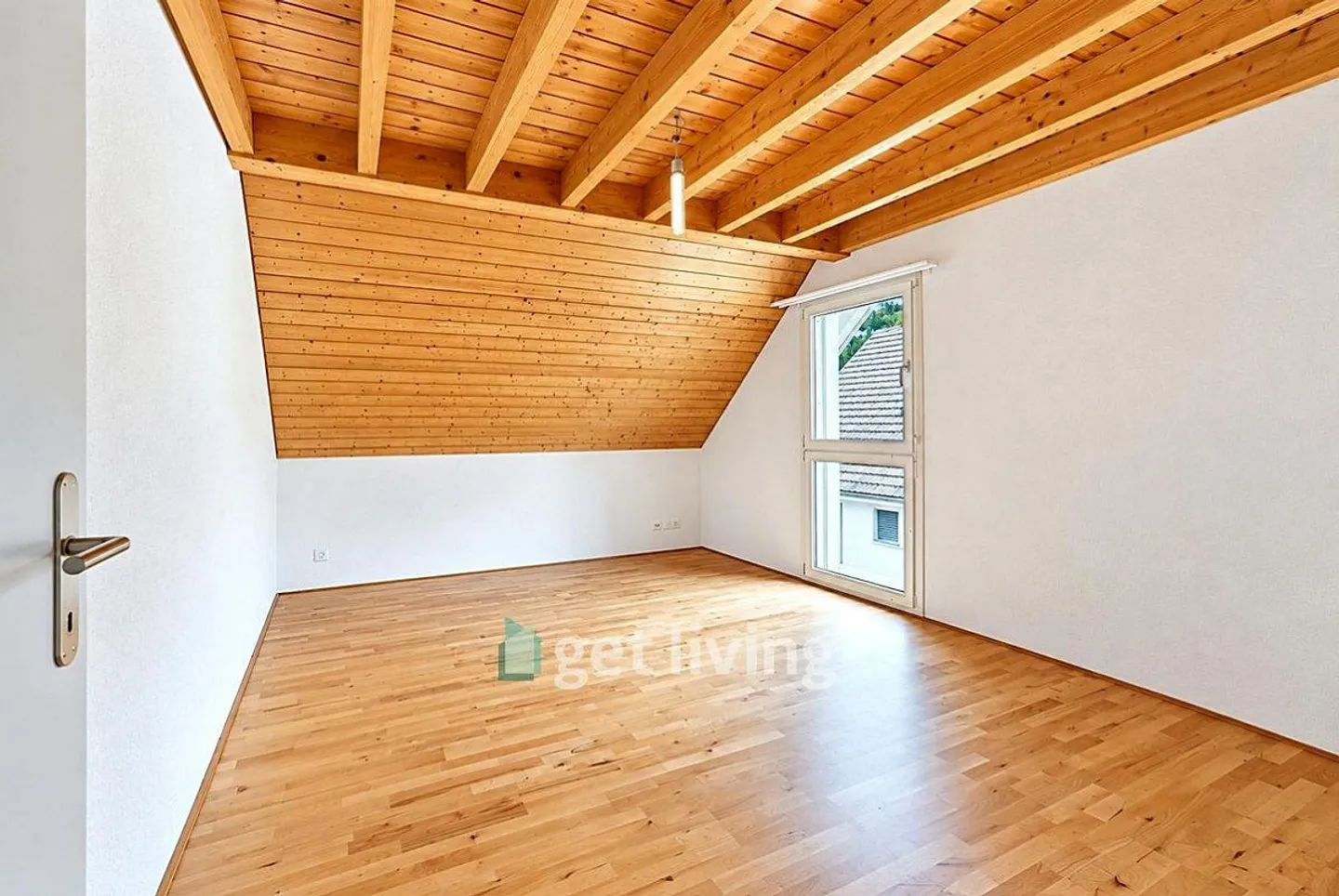 Moderno appartamento mansardato di 4,5 stanze in posizione idilliaca - Foto 6 di 12