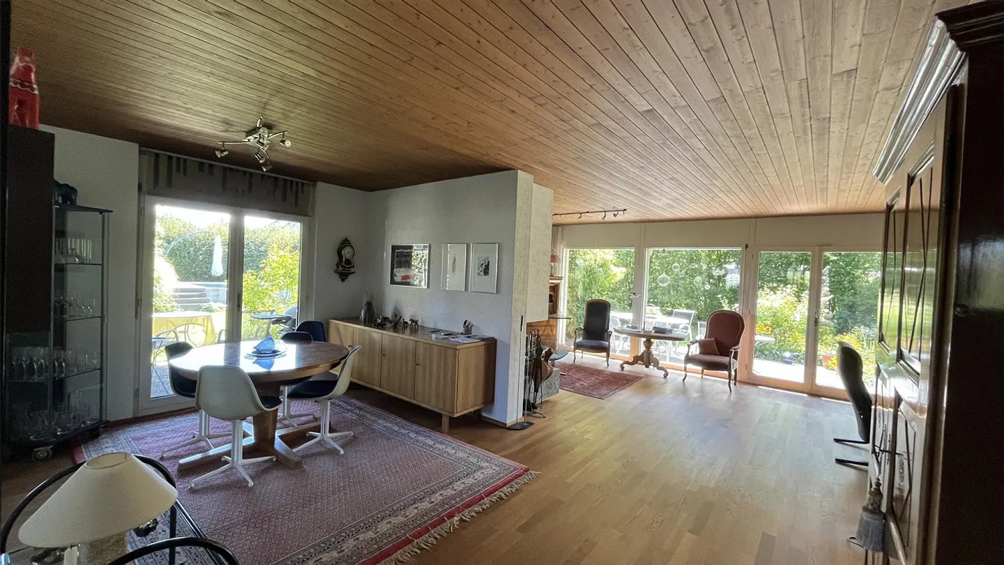 Detached 6.5-room single-family house - Photo 6 of 27