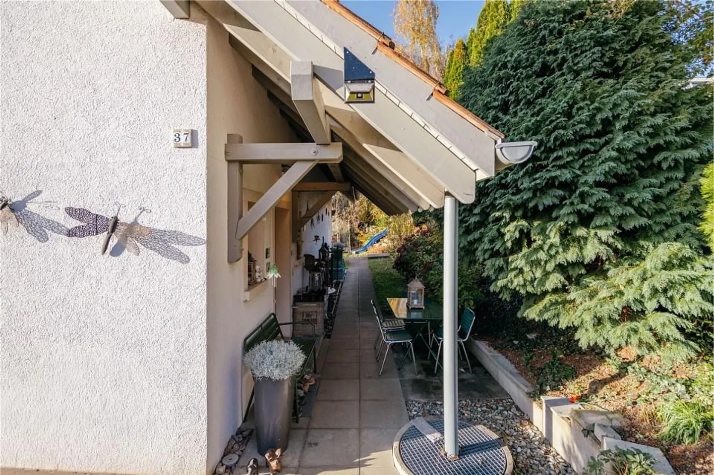 Geräumiges Familienhaus in der Natur - Foto 11 von 13