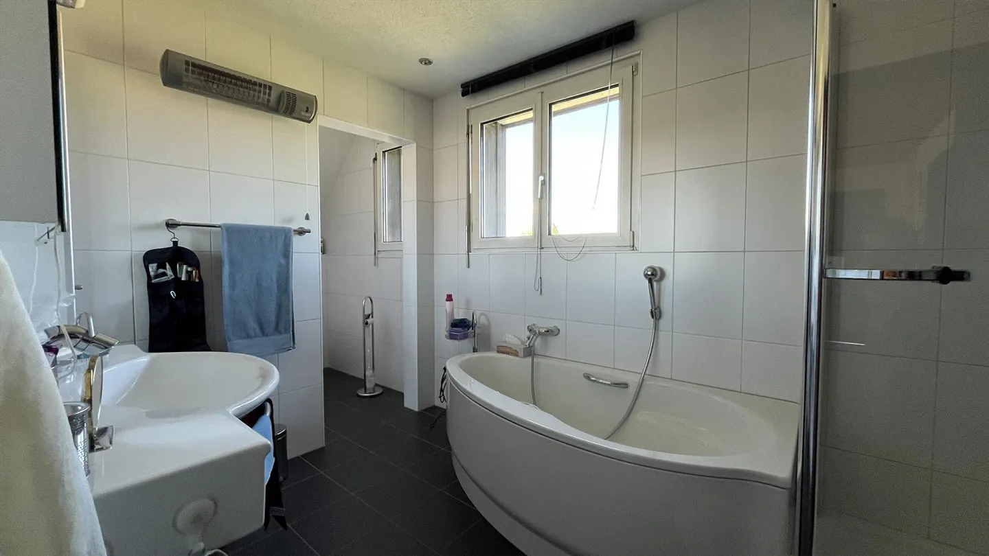Detached 6.5-room single-family house - Photo 16 of 27